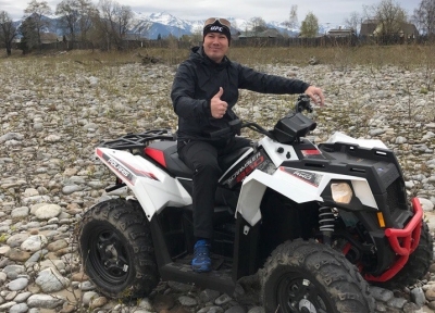 У Евгения Сарсенбаева всплыл катер и новые доходы за 2022-й