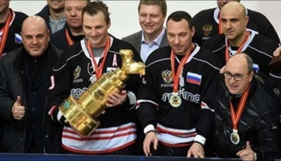 &laquo;Коммерсантъ&raquo; и главред Владимир Желонкин: виза &laquo;МВ&raquo; &ndash; это фейковый шифр
