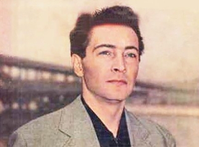 Вячеслав Тихонов. "Не бросай, доча. Слава - хороший парень. Не пьет, не бьет, не ходит налево..."