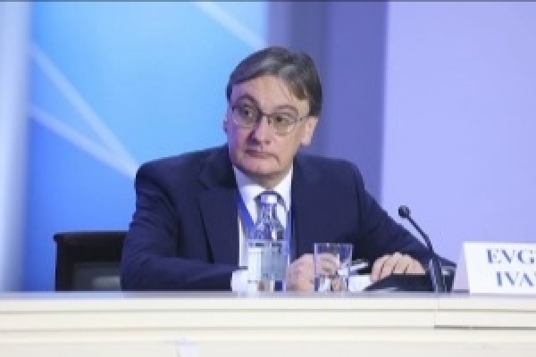 Замглавы МИД Рябков высмеял &laquo;войнушку&raquo; британских дипломатов